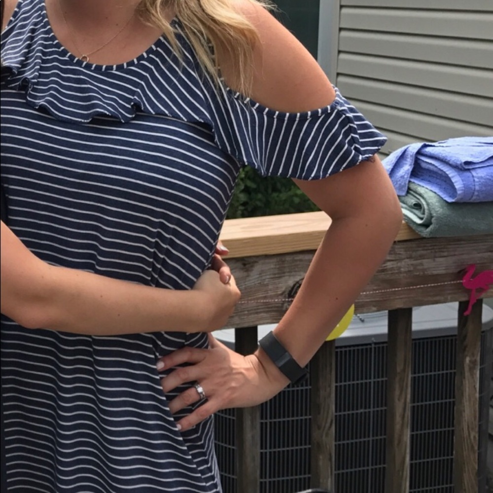Comfy max studio dress